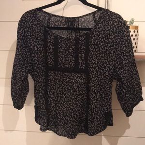 BOHO F21 black & Beige w/ lace trip Top - Small